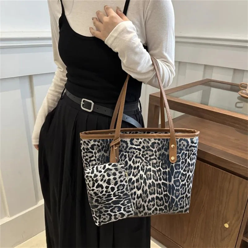 Leopardenmuster Tote Bag mit Beutel – Stylische Kunstleder Schultertasche | Große Kapazität Shopping Bag für Damen Alltag Kaufschwan®