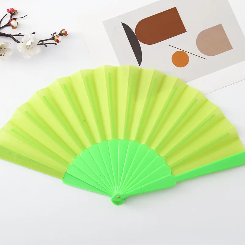 Faltbarer Handfächer in Uni-Farbe | Kunststoffrahmen mit Stoff | Tanz, Hochzeit, Party & Event Zubehör Kaufschwan® Neon Grün