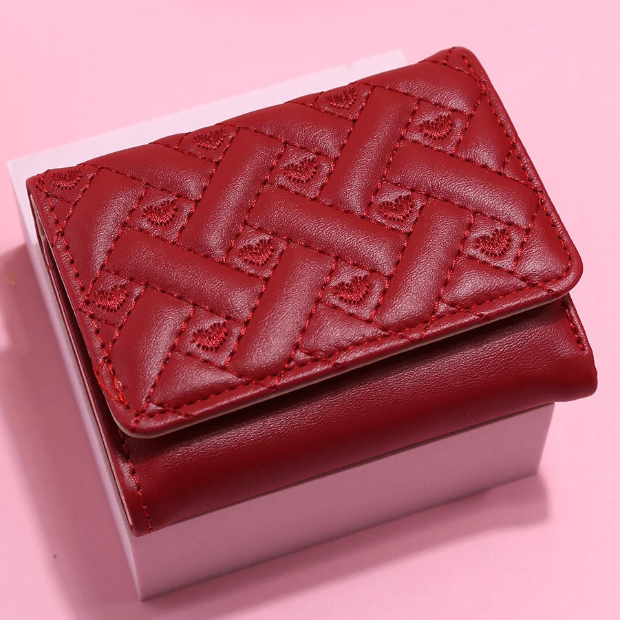 Damen Kurzgeldbörse – Gesticktes „Love“-Design | Leichte PU Leder Geldbörse mit Mehreren Kartenfächern Kaufschwan® Rot