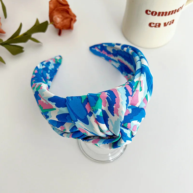 Satin-Haarreif mit Batik-Blumen & großer Schleife – Farbiges Stirnband für Damen & Mädchen | Modisches Haaraccessoire Kaufschwan® Blau