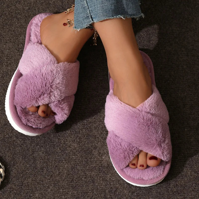 Modische Cross-Strap Plüschpantoffeln für Damen | Flauschige Hausschuhe für Zuhause | Kunstfell Flacher Absatz, Große Größe 43 Kaufschwan®