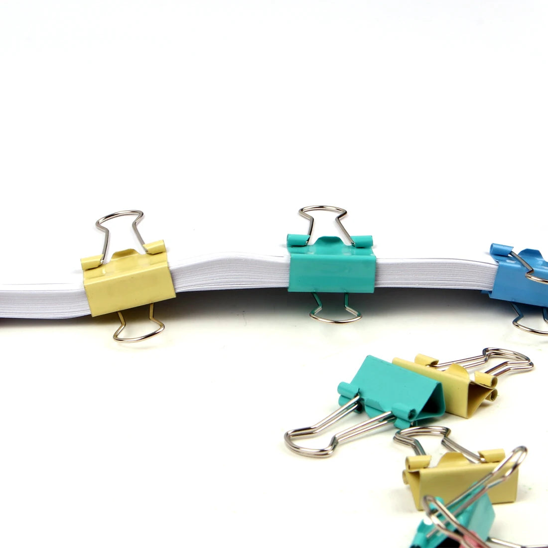 40 Stück Bunte Dovetail Büroklammern – 19mm Langstiel-Klammern | Praktische Papierclips für Schule, Büro & Studium (1 Box) Kaufschwan®
