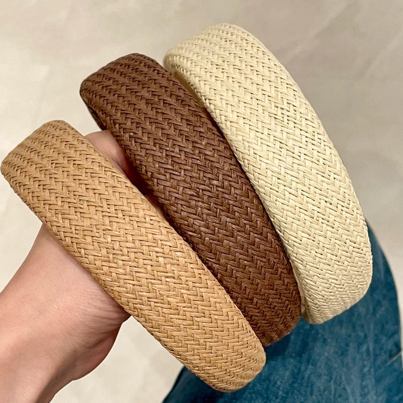Breiter Haarreif aus Raffia-Gras – Gekreuztes Geflecht-Haarband für Damen | Schlichtes Sommer-Accessoire für Urlaub & Alltag Kaufschwan®
