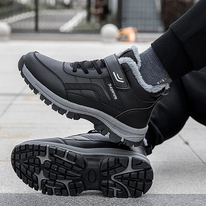 Herren Winterstiefel – Wasserdichte PU-Leder Schneestiefel | Gefütterte Rutschfeste Hohe Arbeits- & Freizeitschuhe Kaufschwan®