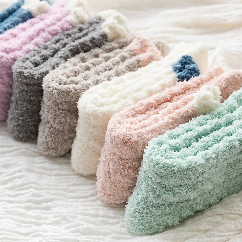 10 Paare Winter-Baumwollsocken | Warme Dicke Haussocken | Flauschige Plüsch-Socken in Wadenhöhe für Herbst & Winter Kaufschwan®