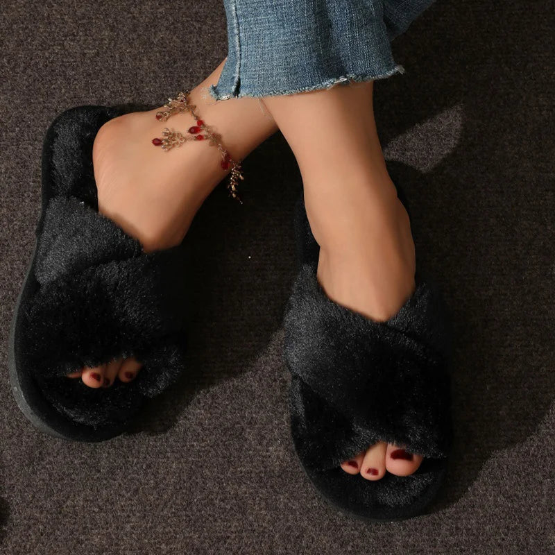 Modische Cross-Strap Plüschpantoffeln für Damen | Flauschige Hausschuhe für Zuhause | Kunstfell Flacher Absatz, Große Größe 43 Kaufschwan®