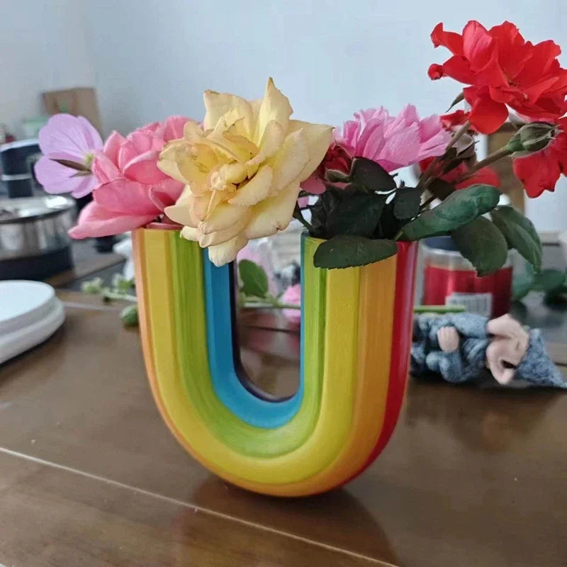 Kreative Regenbogen U-Form Vase – Resin Vase für Trockenblumen | Moderne Schlichte Aesthetic Wohndeko Ornament Kaufschwan®