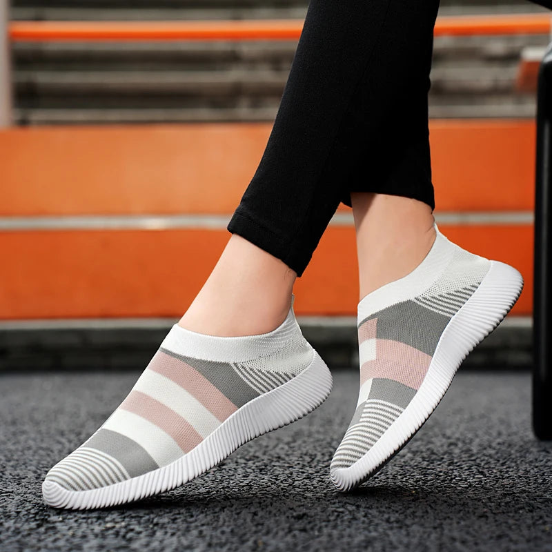 Damen Vulcanized Slip-On Sneaker – Hochwertige Freizeitschuhe | Bequeme Loafer für Spaziergänge | Übergrößen bis 44 Kaufschwan®