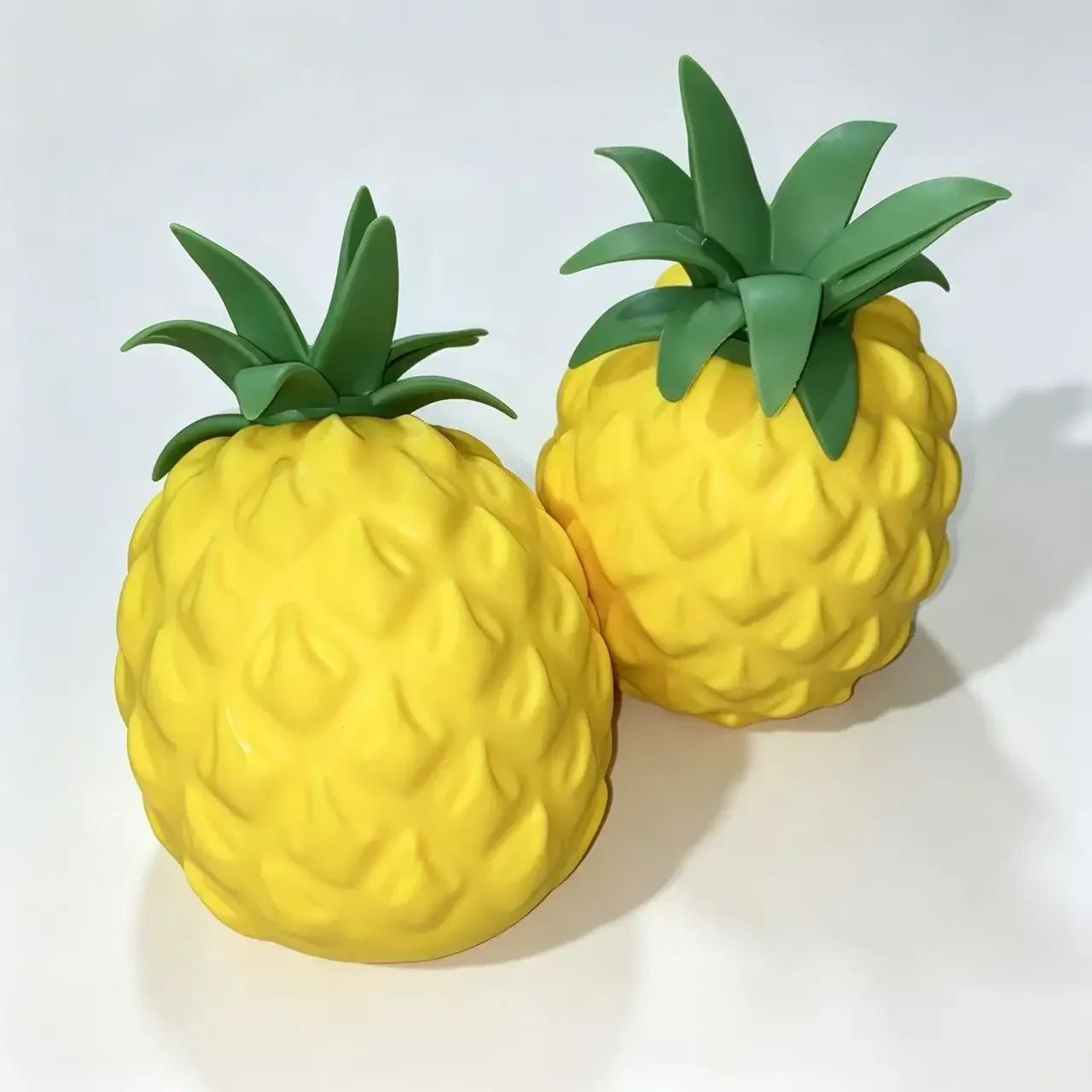 Jumbo Ananas-Squishy-Stressball – Weiches Slow-Rising Knautsch-, Fidget- & Sensorikspielzeug zum Stressabbau, Schreibtisch-Accessoire & Partygeschenk Kaufschwan®