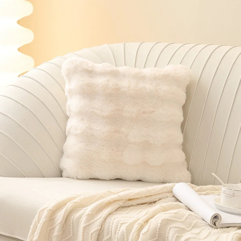 Weicher Fell-Kissenbezug | Gemütlicher Plüsch-Dekokissenbezug für Wohnzimmer, Sofa Dekor | Weiß & Grau Kaufschwan®
