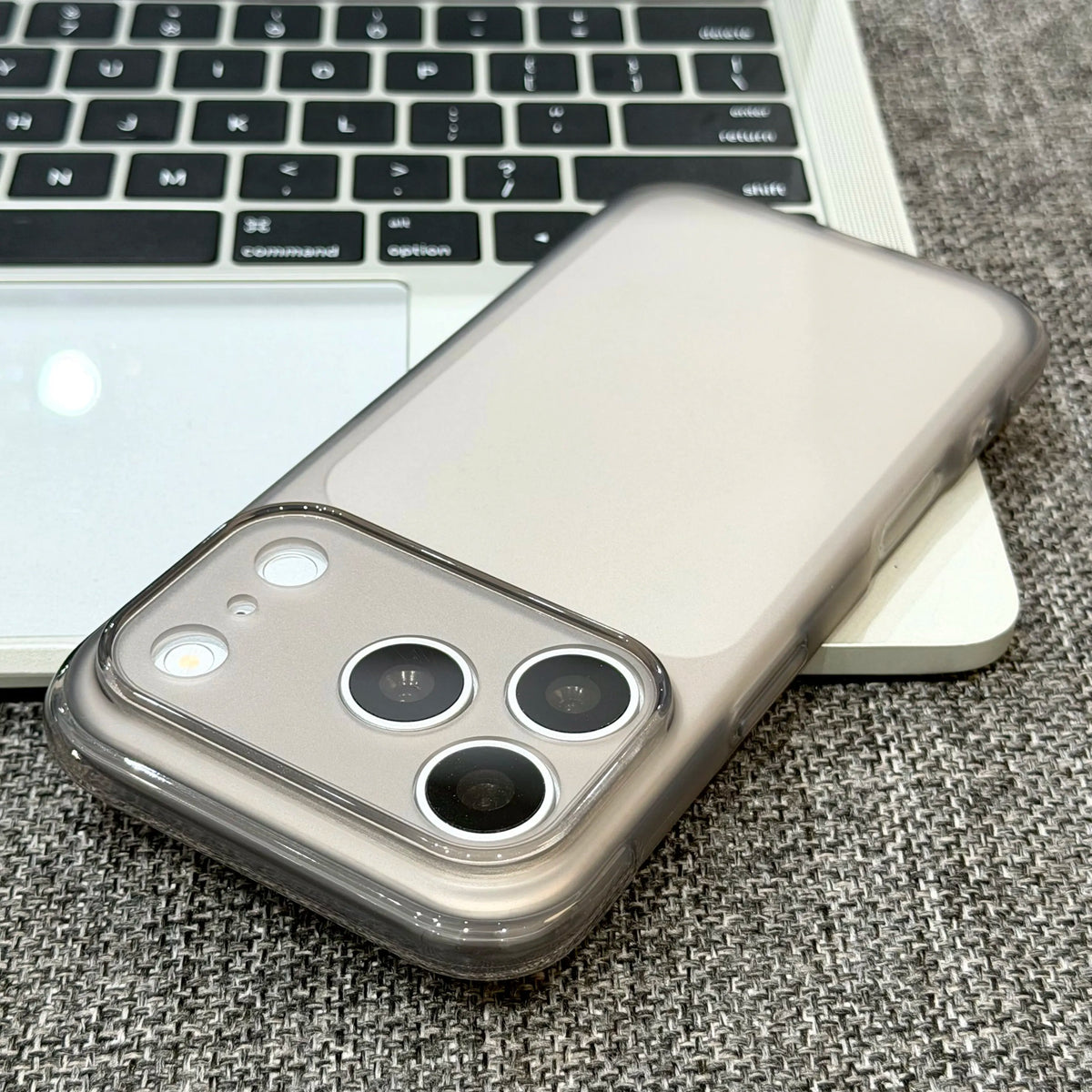 Hochwertige Transparente Matte Hülle für iPhone 18 Pro & iPhone 18 Pro Max – Ultradünne Weiche Stoßfeste Schutzhülle Kaufschwan®