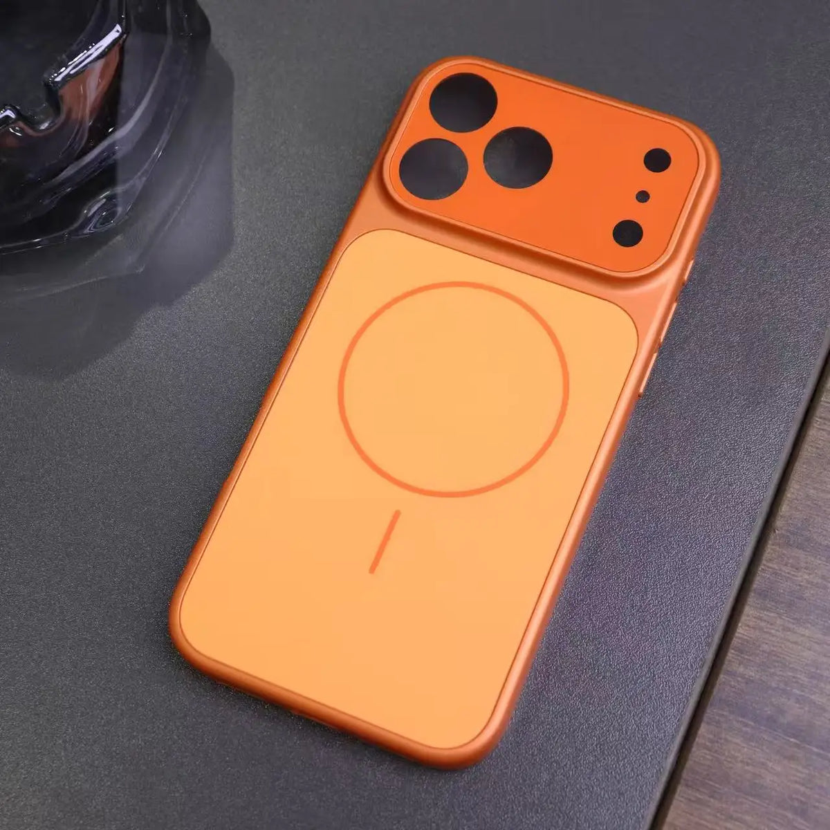 Hochwertige AG-Nano-Mattierte MagSafe-Hülle für iPhone 18 Pro & iPhone 18 Pro Max – Magnetische Stoßfeste Hülle mit Großem Kameraschutz Kaufschwan® Orange iPhone 18 Pro