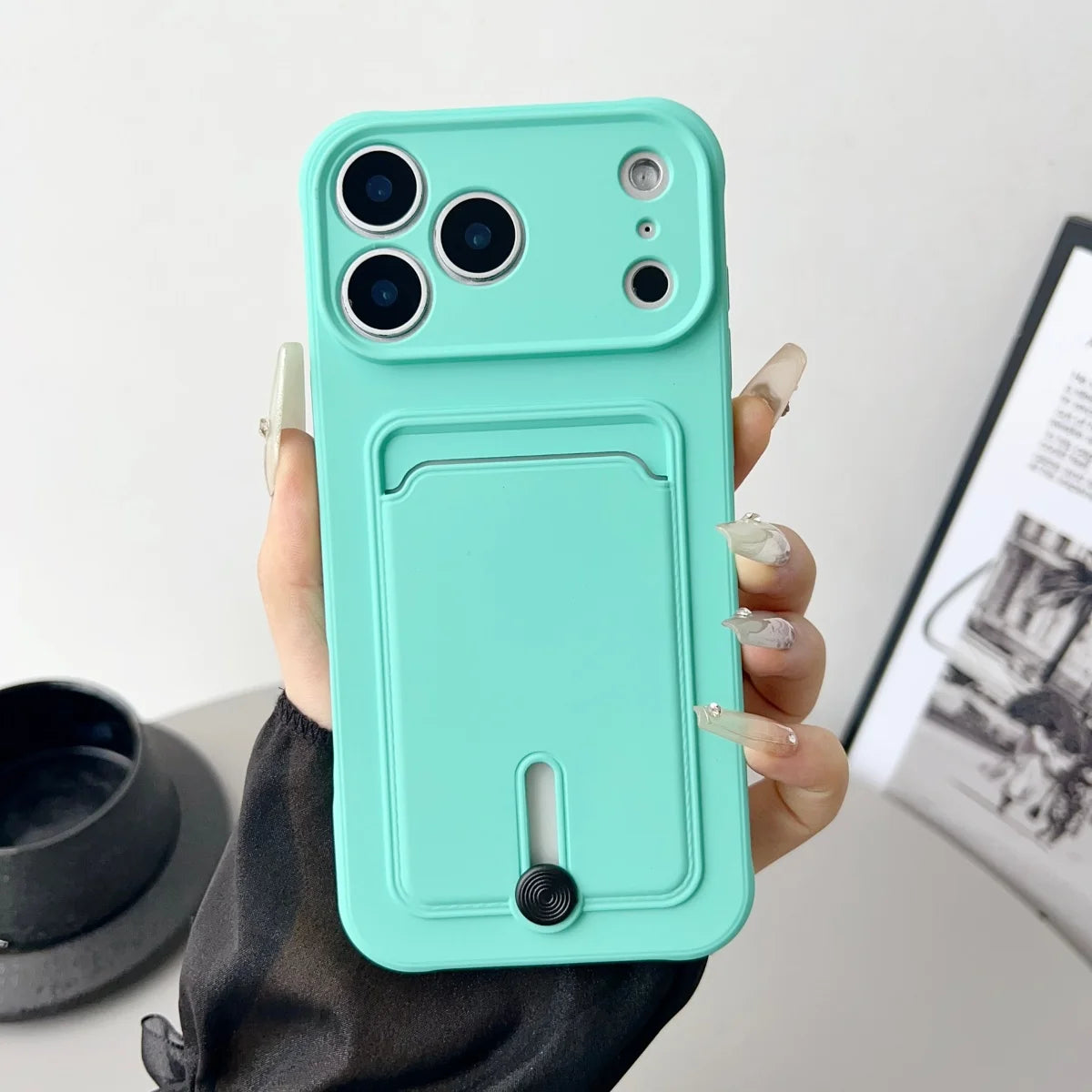 Handyhülle mit Kartenfach für iPhone 18 Pro & iPhone 18 Pro Max – Stoßfeste Weiche Silikon-Schutzhülle