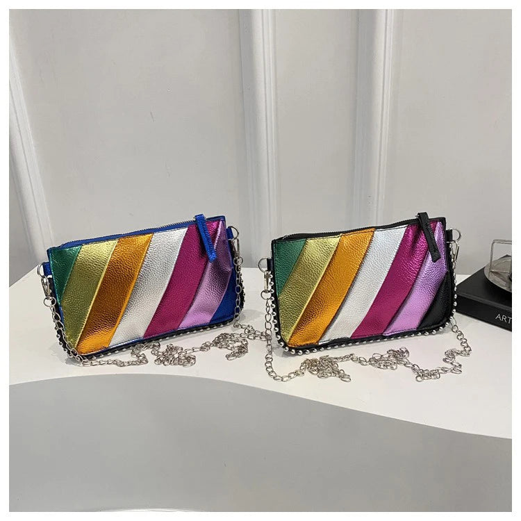 Regenbogen Gestreifte Damen Tasche – Leichte Ketten Crossbody, Schulter & Clutch Handtasche | Modische Handy Tasche Kaufschwan®