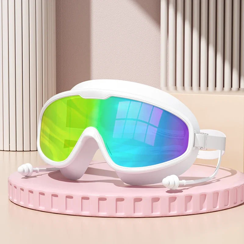 Outdoor Schwimmbrille | Anti-Beschlag Weitwinkel Tauchbrille mit Ohrstöpseln | Wasserdichte Schwimmbrille für Erwachsene & Jugendliche Kaufschwan® Weiß Reflektierend