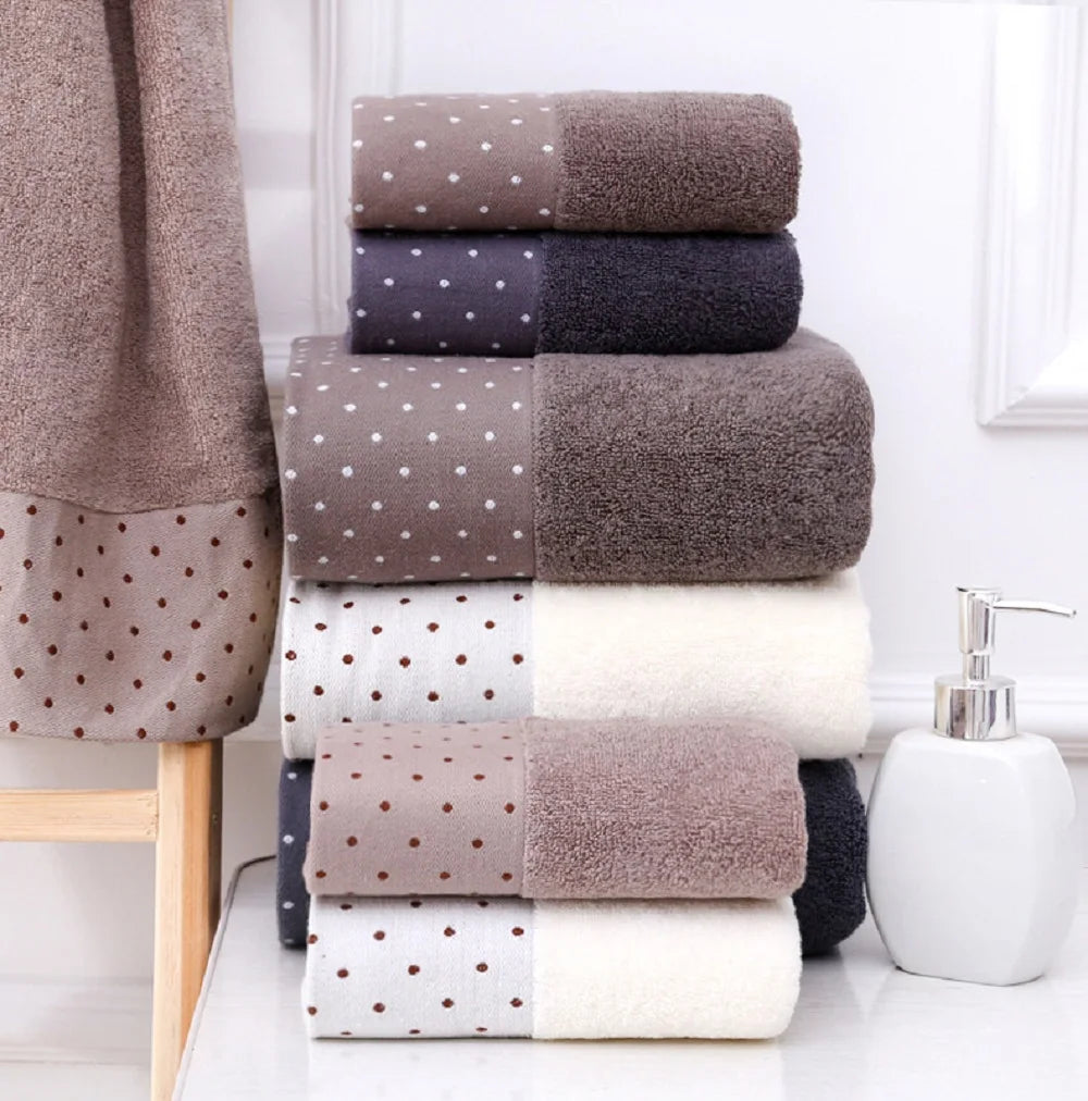 Cremefarbenes 3-teiliges Badetuch Set – 1 Großes Baumwoll Badetuch + 2 Handtücher | Weich, Flauschig & Saugfähig in Hotelqualität Kaufschwan®