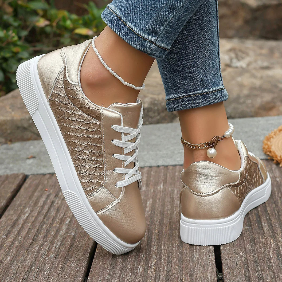 Damen Sneaker in Gold & Silber – Übergröße 42 | Frühling & Herbst Schnürschuhe aus Weichem PU Leder | Modische Freizeitschuhe Kaufschwan®