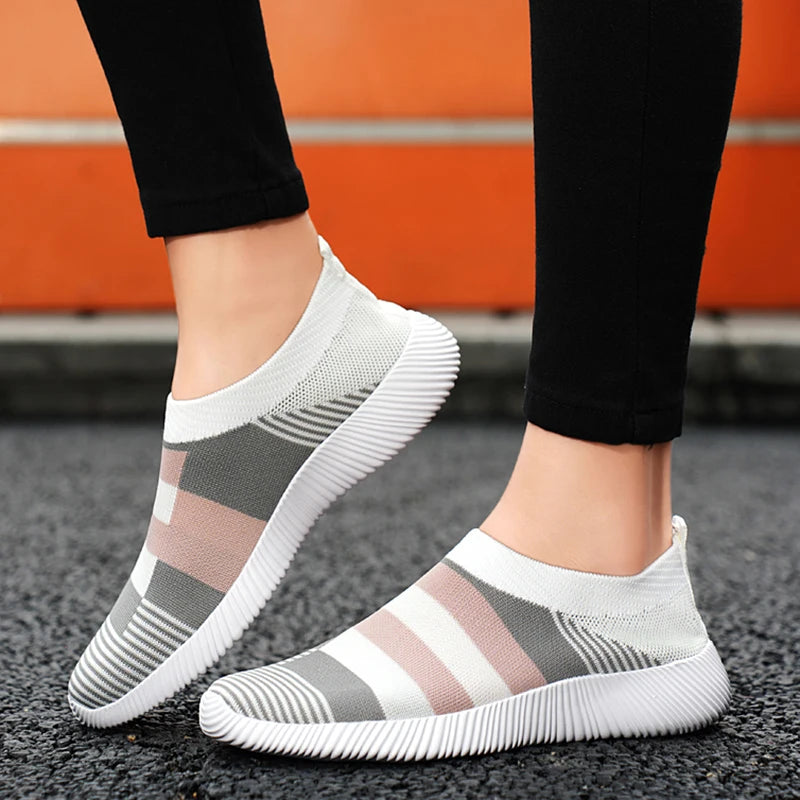 Damen Vulcanized Slip-On Sneaker – Hochwertige Freizeitschuhe | Bequeme Loafer für Spaziergänge | Übergrößen bis 44 Kaufschwan®