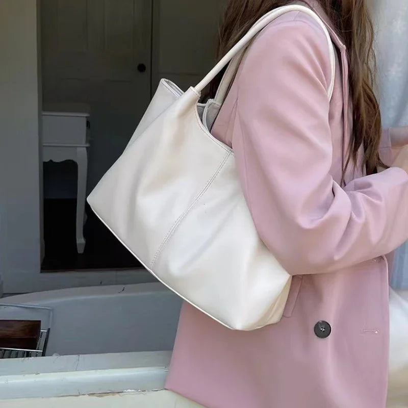 Schlichte Weiße Schultertasche – Damen Kunstleder Underarm Tote | Große Kapazität Handtasche für Schule, Studium & Shopping Kaufschwan® Beige