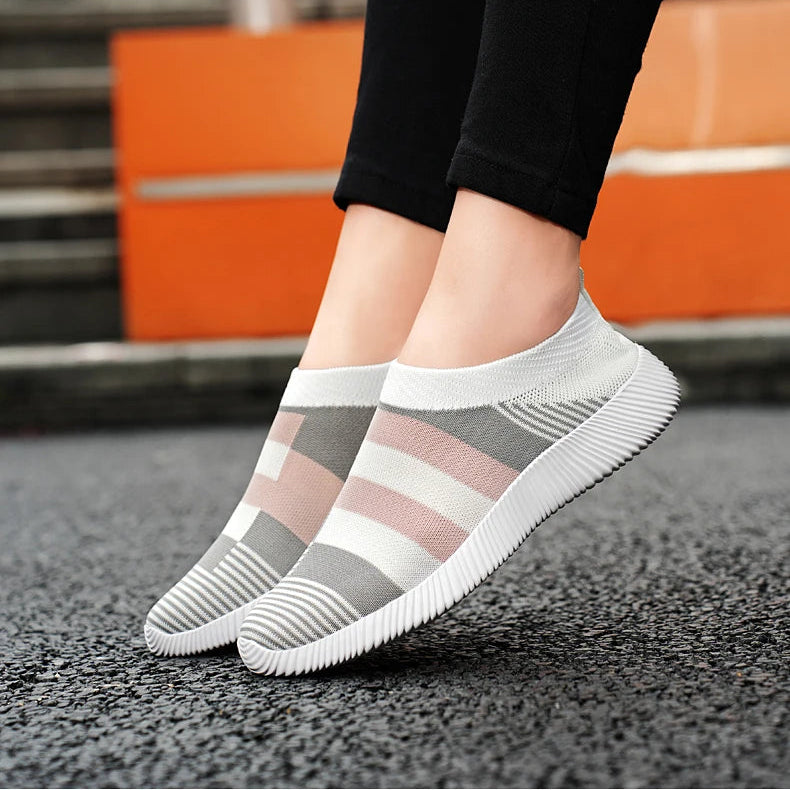 Damen Vulcanized Slip-On Sneaker – Hochwertige Freizeitschuhe | Bequeme Loafer für Spaziergänge | Übergrößen bis 44 Kaufschwan®