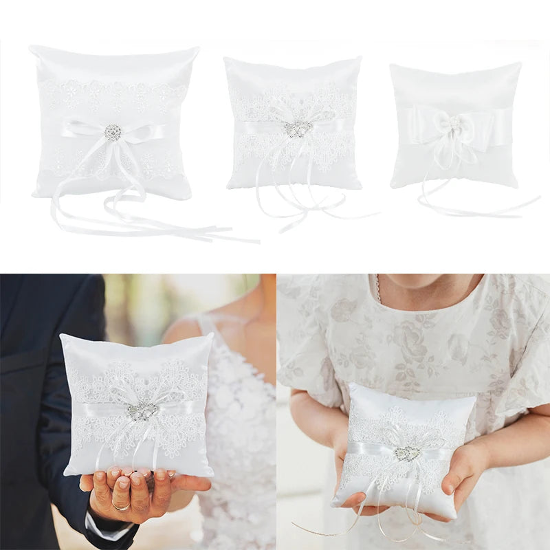 Ringkissen mit Schleife und Perlen – Elegantes Weißes Hochzeitskissen Kaufschwan®