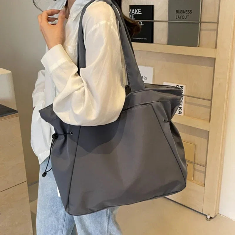 Casual Fashion Tote Bag mit Großer Kapazität – Damen Schultertasche für Reisen & Alltag | Ästhetische Handtasche mit Kordelzug Kaufschwan®