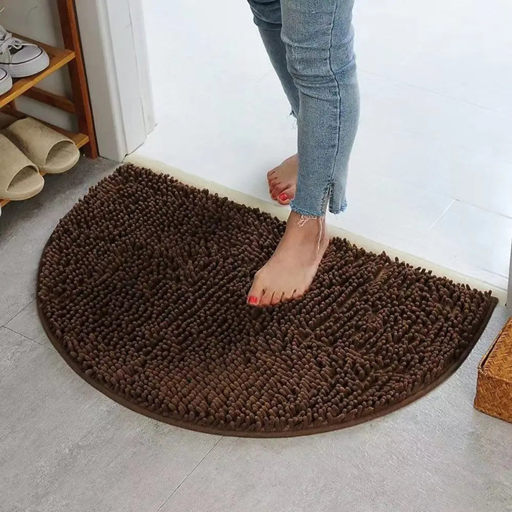 Halbrunde Chenille Badematte – Rutschfeste, Saugfähige Badematte für Dusche & Boden Kaufschwan® Kaffee 50x80cm