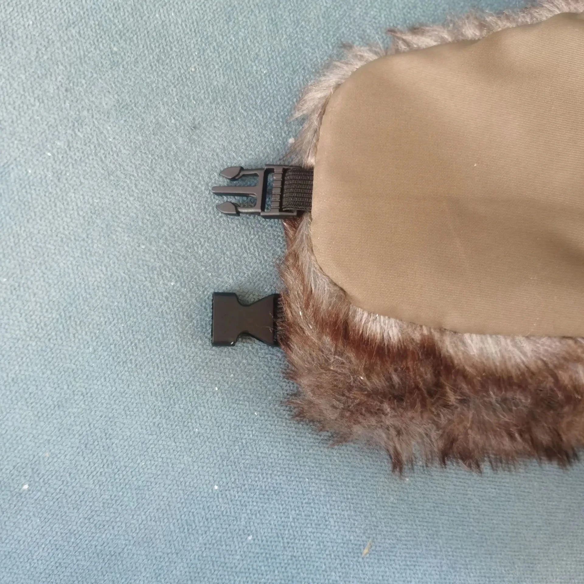 Unisex Trapper Aviator Trooper Mütze – Winter Bombermütze mit Ohrenklappen & Kunstfell | Warme Russische Skimütze für Damen & Herren Kaufschwan®