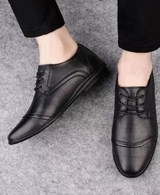 Herren Lederschuhe mit Spitzem Design – Schwarze Weiche Freizeitschuhe | Elegante Retro-Businessschuhe für Sommer & Alltag Kaufschwan®