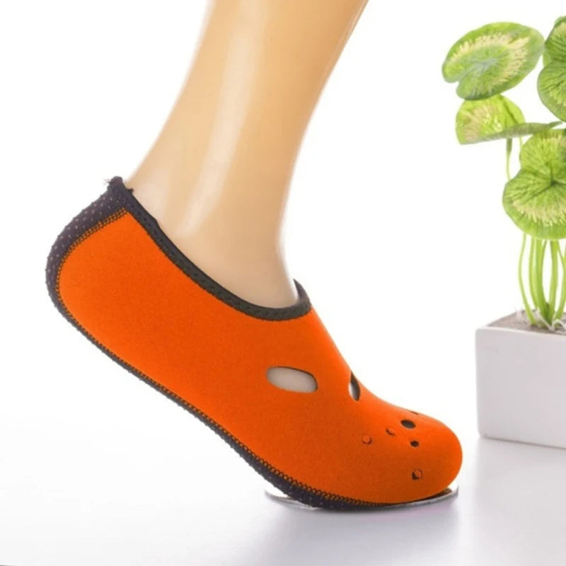 Erwachsene Neopren Wasserschuhe Socken – Atmungsaktive Slip-On Tauchsocken für Pool & Strand (1 Paar) Kaufschwan® Orange 45-48