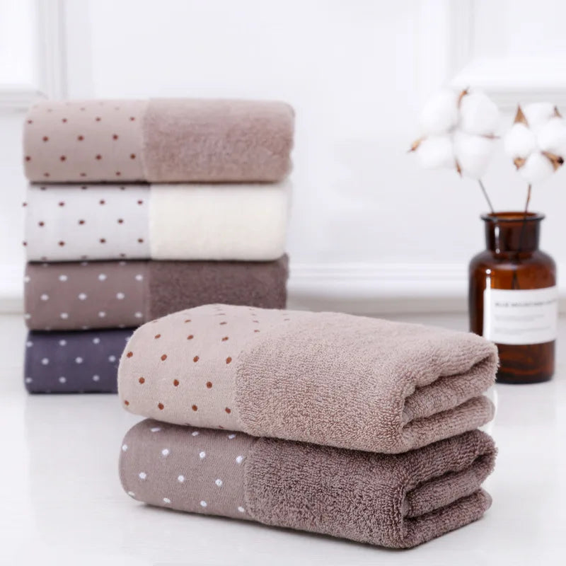 Cremefarbenes 3-teiliges Badetuch Set – 1 Großes Baumwoll Badetuch + 2 Handtücher | Weich, Flauschig & Saugfähig in Hotelqualität Kaufschwan®