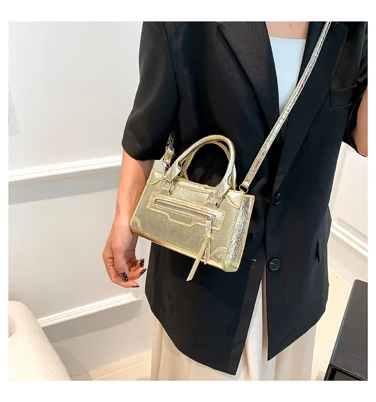 Glänzende Lackleder Crossbody Tasche – Damen Schulter Handtasche im Weichen Quadratischen Design mit Reißverschluss & Polyesterfutter Kaufschwan®
