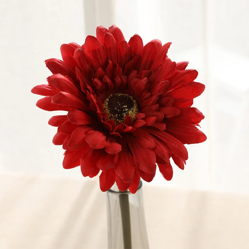 5/10 Stück Künstliche Seiden-Gerbera-Blütenköpfe – Realistische Margeriten für Hochzeit, Garten & Wohnraumdekoration Kaufschwan® Rot 5 Stück