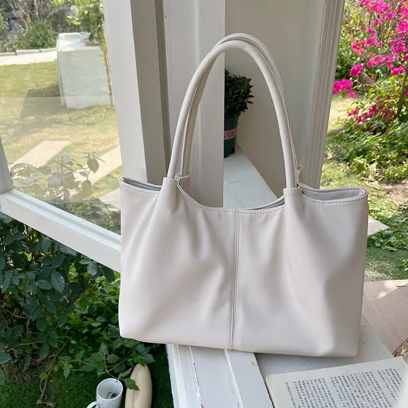 Schlichte Weiße Schultertasche – Damen Kunstleder Underarm Tote | Große Kapazität Handtasche für Schule, Studium & Shopping Kaufschwan®