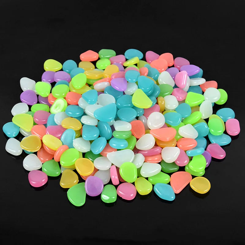 25/50 Stück Leuchtende Gartensteine – Glow-in-the-Dark Kiesel für Wege, Gartenpfade, Terrasse & Rasen Dekoration Kaufschwan®