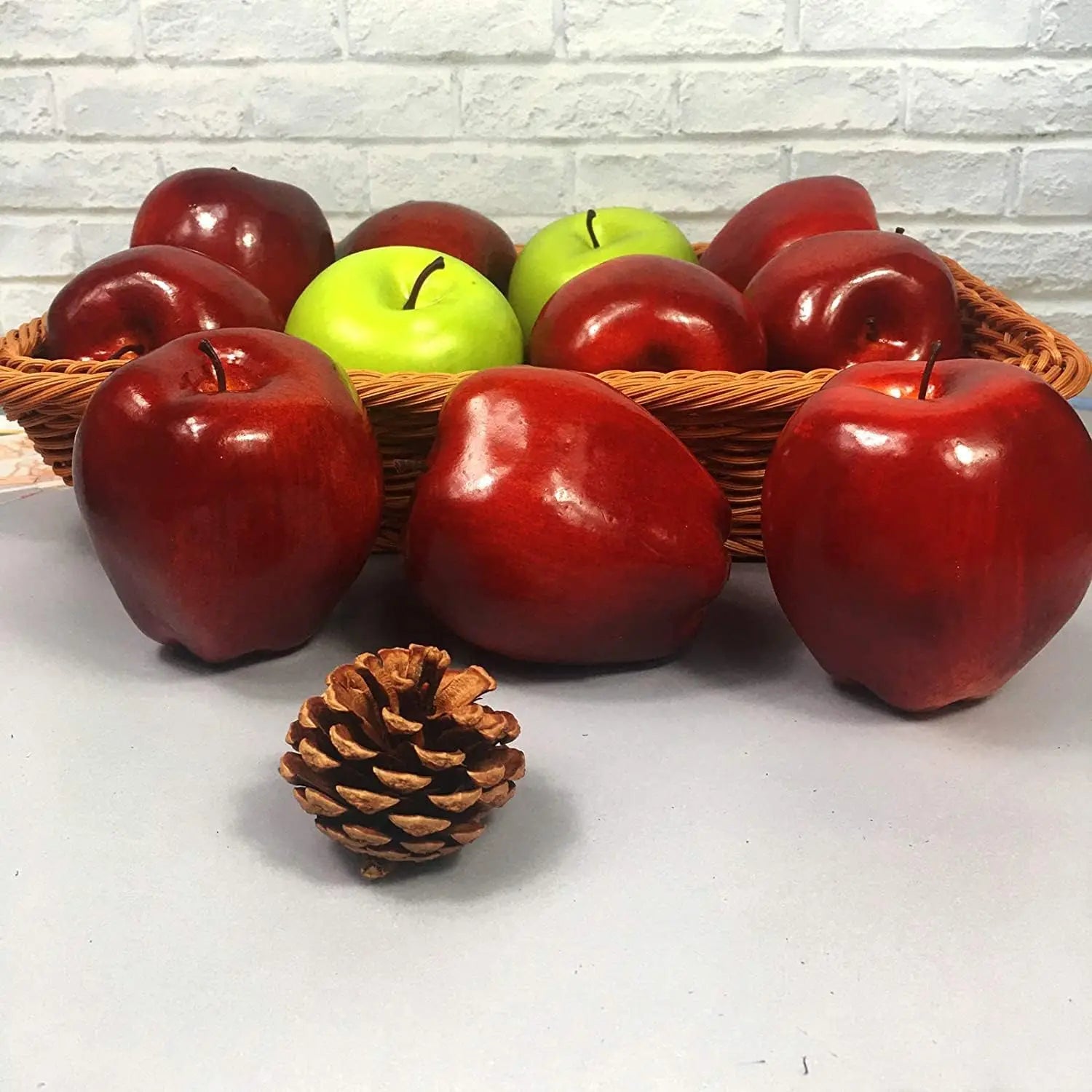 12 Stück Künstliche Grüne Äpfel – Plastik Simulationsfrüchte für Küche, Zuhause, Party & Fotografie Kaufschwan®