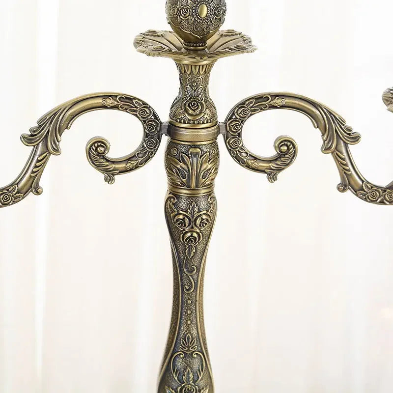 Bronzefarbener Metall Kerzenhalter – Eleganter Kerzenständer für Restaurant, Hochzeit & Candle-Light-Dinner Dekoration Kaufschwan®