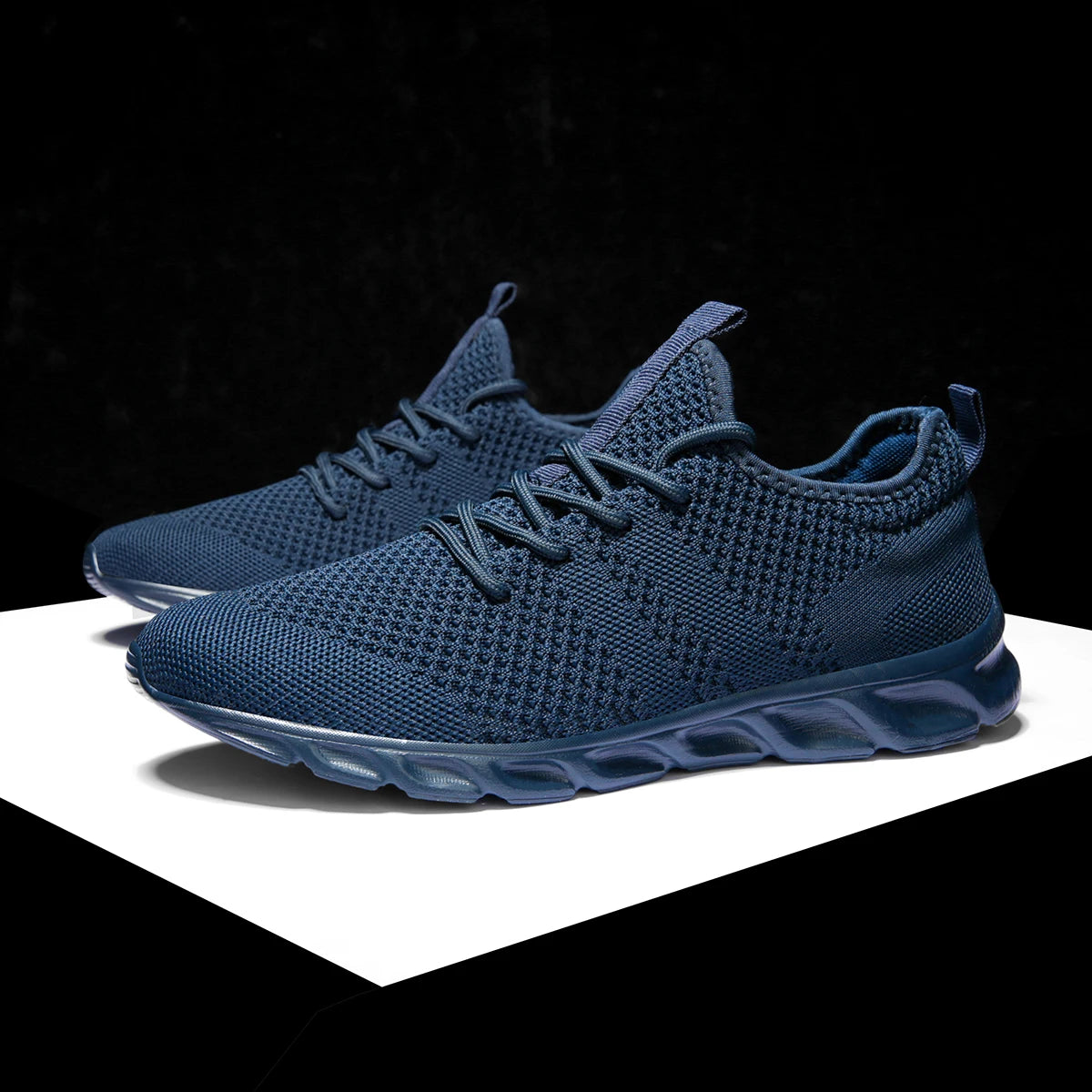 Leichte Herren Sneaker – Leichte & Atmungsaktive Sommer Sportschuhe | Bequeme Herren Schuhe Kaufschwan®