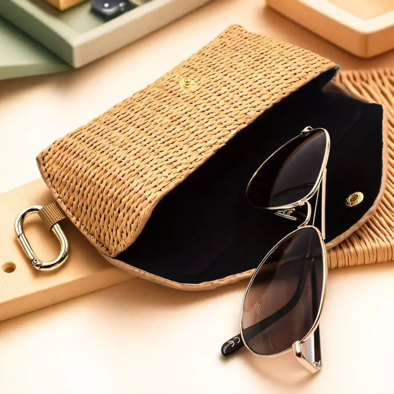 Damen Brillentasche Geflochtenes Stroh Design – PU Leder Weiches Etui für Sonnenbrillen Kaufschwan®
