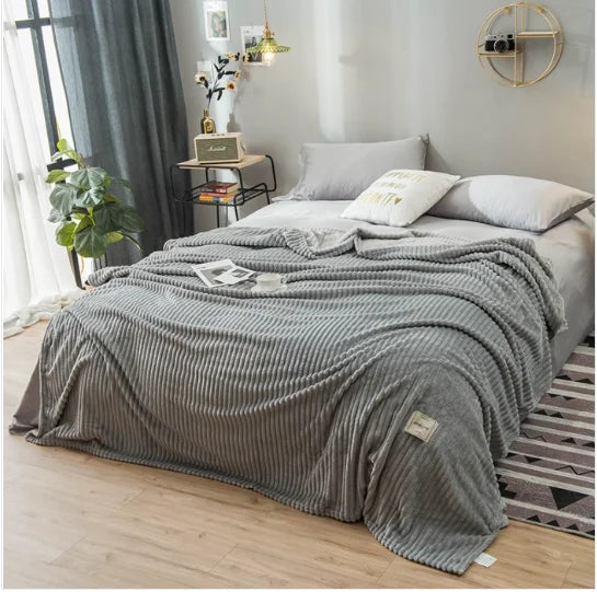 Flanell-Bettdecke – Weiche & Warme Kuscheldecke für Einzel-, Queen- & King-Size-Betten