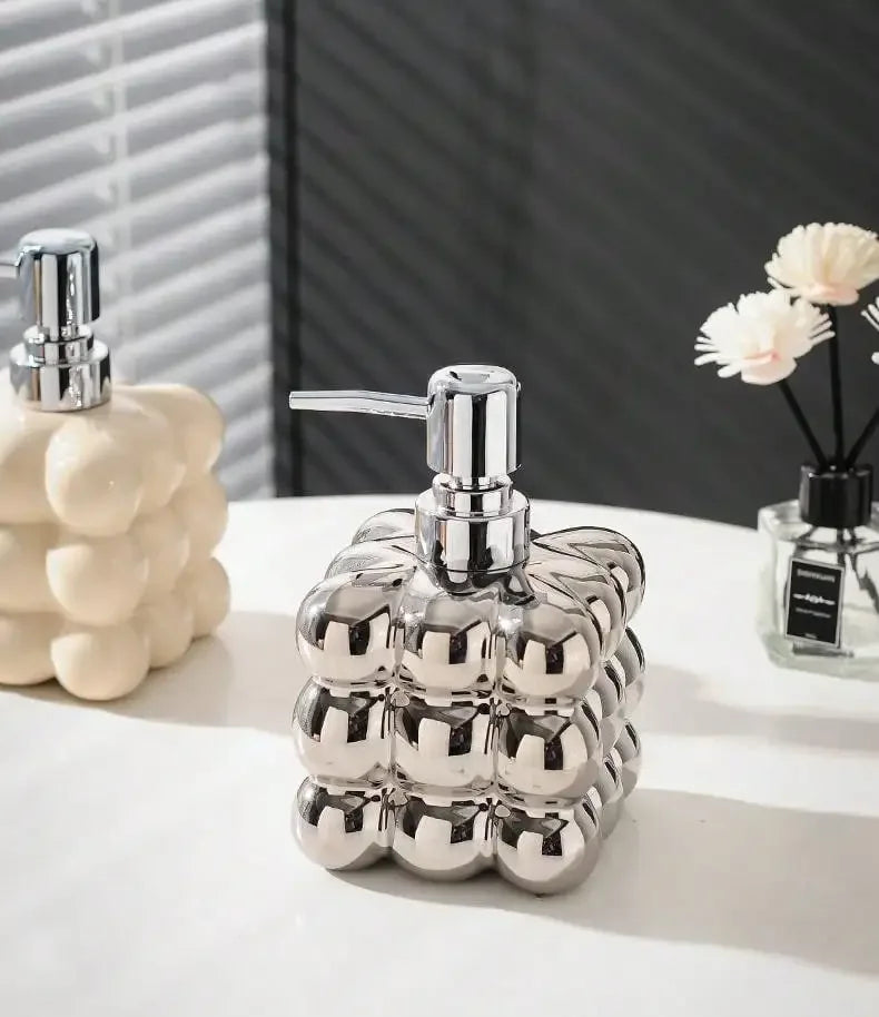 Kreative Keramik-Lotionflasche mit Druckpumpe – Badezimmerspender für Shampoo, Duschgel & Handdesinfektionsmittel Kaufschwan®