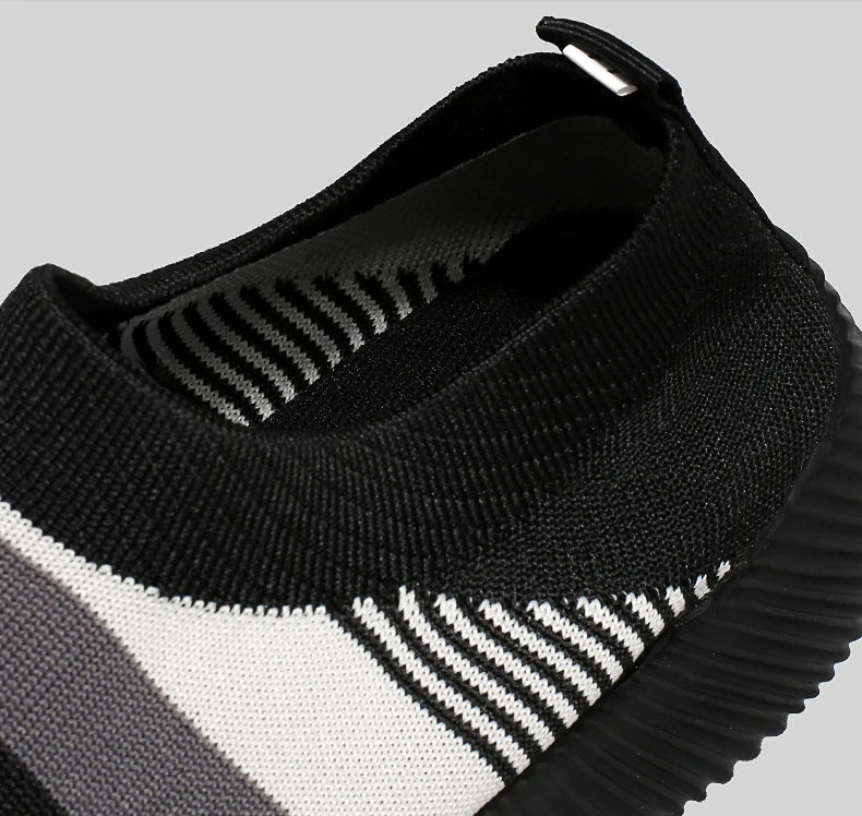 Damen Vulcanized Slip-On Sneaker – Hochwertige Freizeitschuhe | Bequeme Loafer für Spaziergänge | Übergrößen bis 44 Kaufschwan®