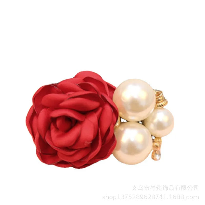 Perlen Rosen Blumen Haaraccessoires | Kamelien Haargummi Scrunchie | Eleganter Haarring für Damen Kaufschwan®