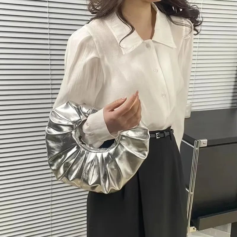 Metallic Falten Handtasche – Laser Silber Clutch & Schultertasche | Luxus Designer-inspirierte Damen Tote Kaufschwan®