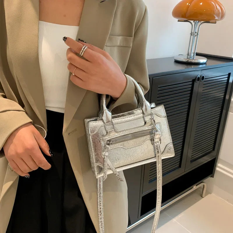 Glänzende Lackleder Crossbody Tasche – Damen Schulter Handtasche im Weichen Quadratischen Design mit Reißverschluss & Polyesterfutter Kaufschwan®
