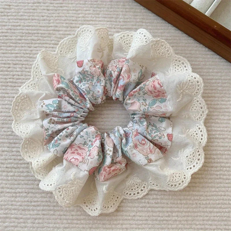 Rustikale Blumenhaarringe | Übergroße Spitzen-Scrunchies | Fairycore Alltags-Haarschmuck für Damen Kaufschwan® Design 3