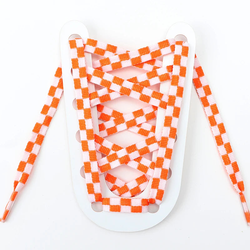 Karierte Schnürsenkel – Flache Schwarz-Weiß Plaid Laces | Modische Schnürbänder für Sneaker & Freizeitschuhe Damen & Herren, 1 Paar Kaufschwan® Orange Weiß 140cm