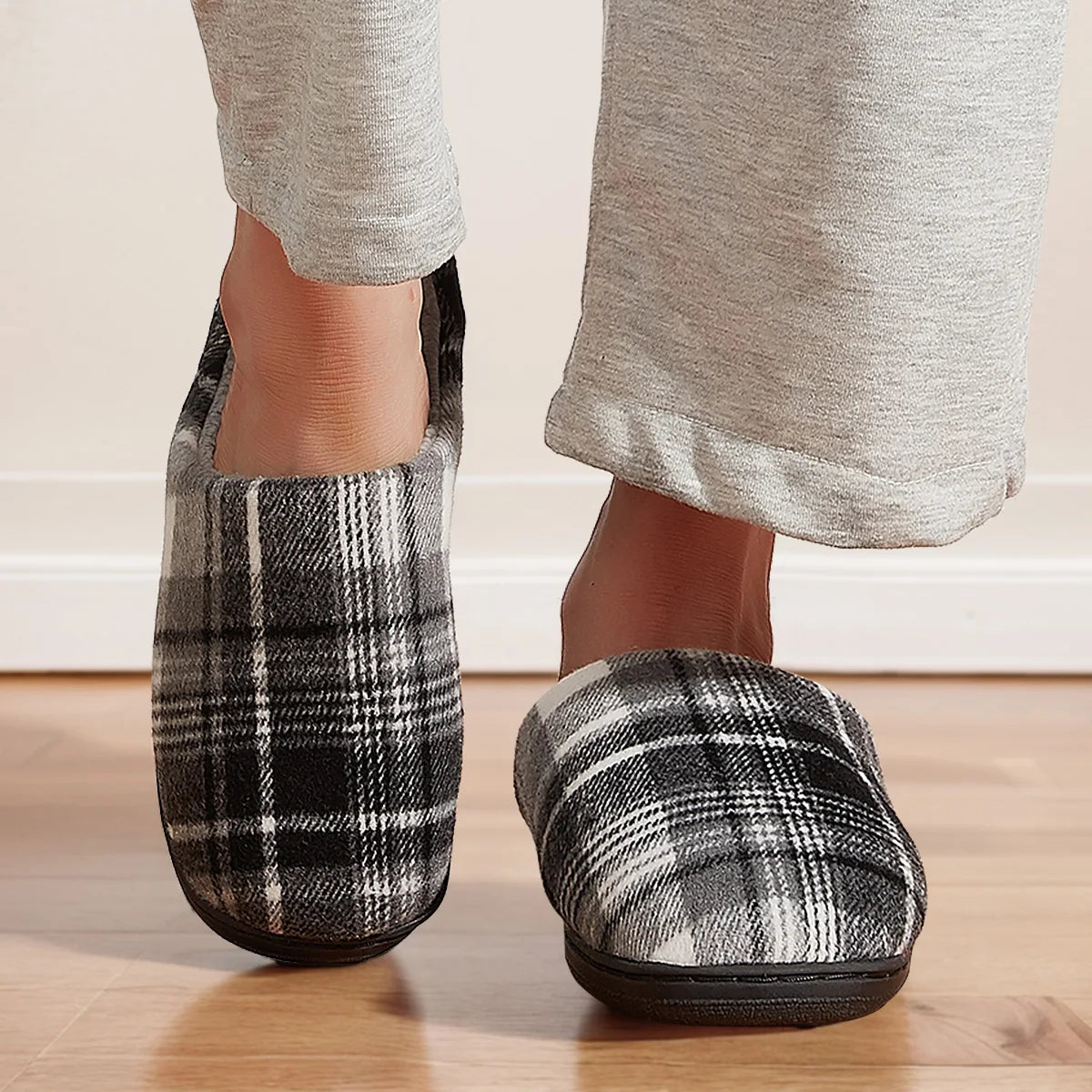 Herren Plüsch Hausschuhe | Bequeme Memory Foam Schuhe | Winter Warm & Weich Schlafzimmer Hausschuhe Kaufschwan®