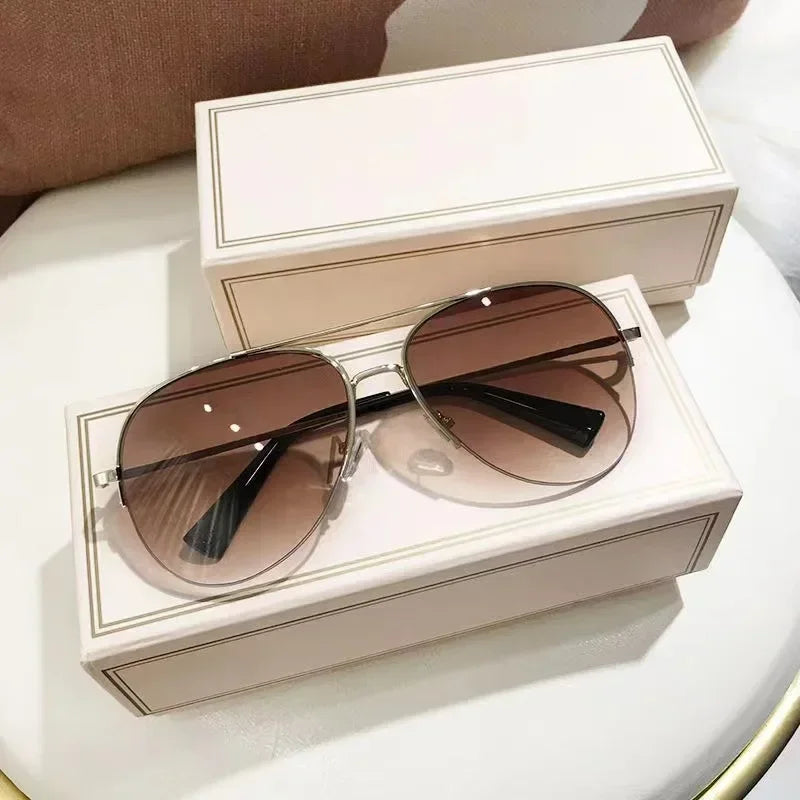 Modische Piloten-Sonnenbrille mit Verlaufsgläsern – Große Sonnenbrille mit UV400-Schutz und entspiegelten Gläsern für Herren Kaufschwan® Baun