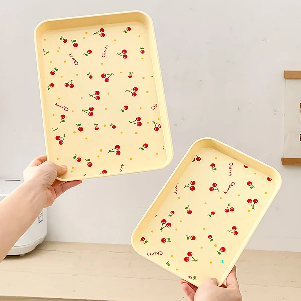 Multifunktionales Kunststoff-Serviertablett mit Kirschmuster – Obst- & Dessertteller, Küchen-Organizer, Parfum- & Schmuckablage